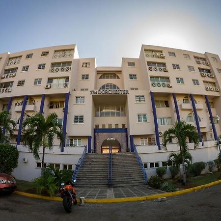 The Dorchester Kingston Bagian luar foto